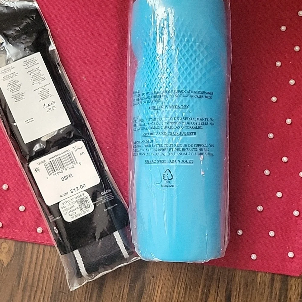 Nike Aqua Blue Water Bottle White Swoosh And Black Under Armour Unisex Headband - Picture 2 of 2
